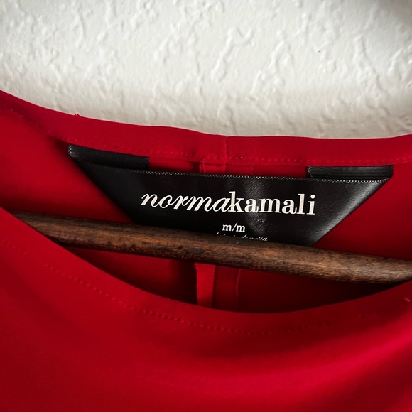 Norma Kamali Classic Boat Neck Stretch Sleeveless Blouse Top Red Medium - Picture 4 of 7